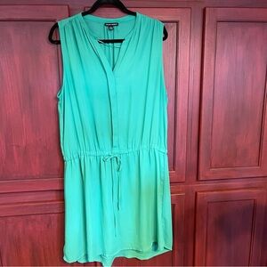 Green Sleeveless Dress